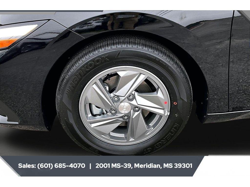 New 2026 ABYSS BLACK Hyundai SE image 10