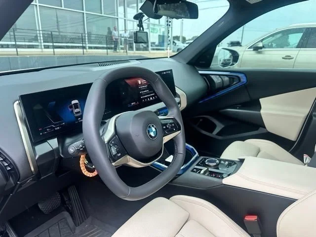 2025 BMW X3 30 - Photo 42