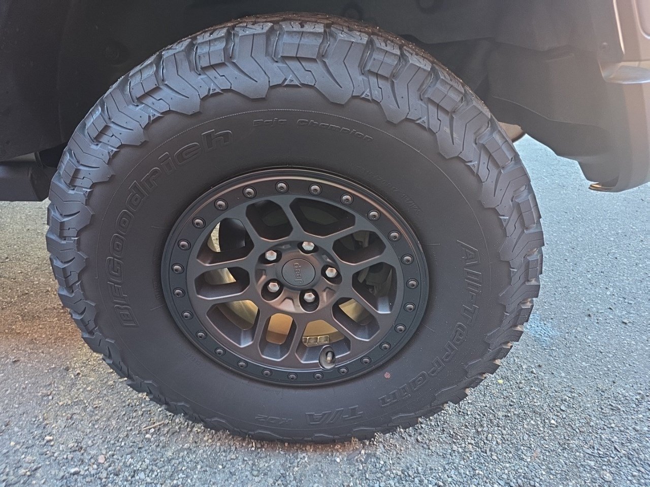 Used 2023 Earl Clearcoat Jeep Willys image 13