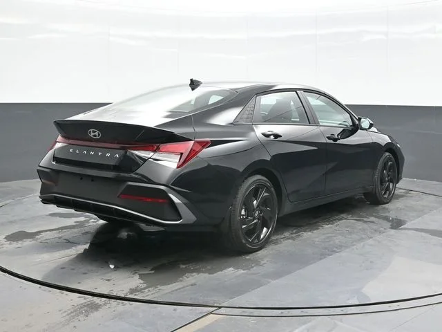 New 2026 Black Hyundai SEL Sport image 9