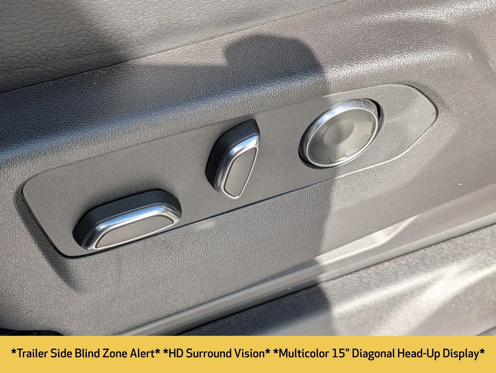 Used 2024 Onyx Black GMC Denali image 27