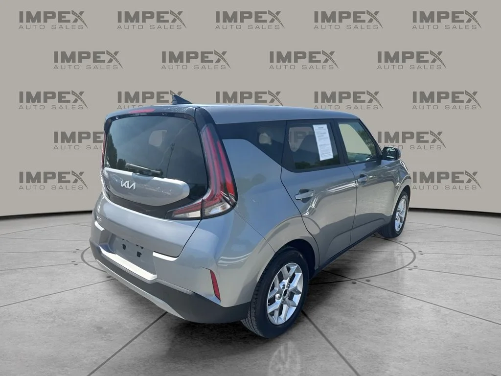 Used 2024 Gray Kia LX image 5