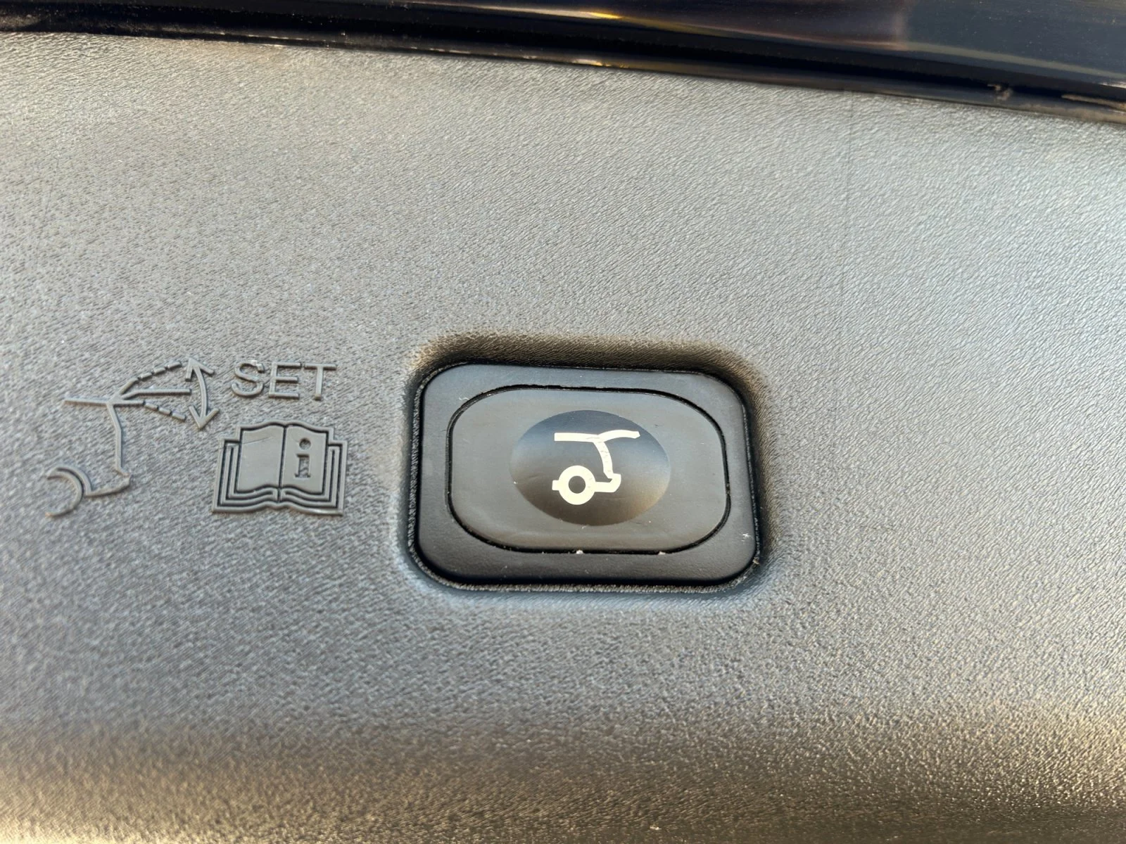 Used 2025 BLACK Lincoln PREMIERE AWD image 11