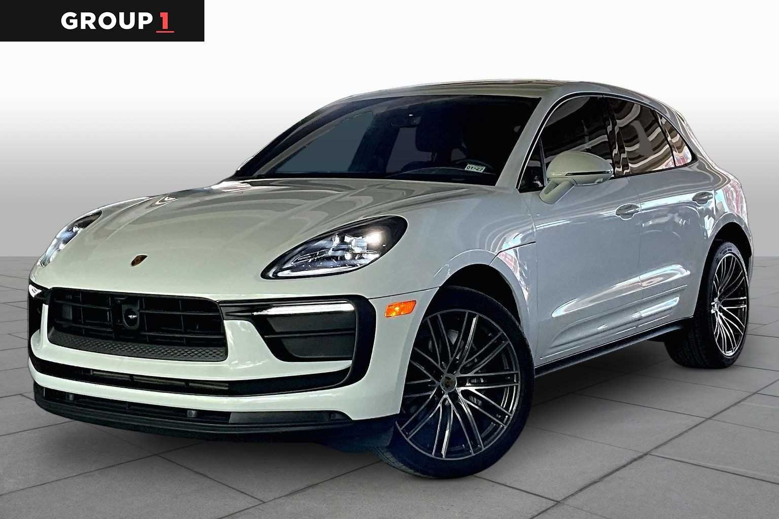 2024 Porsche Macan -'s photo