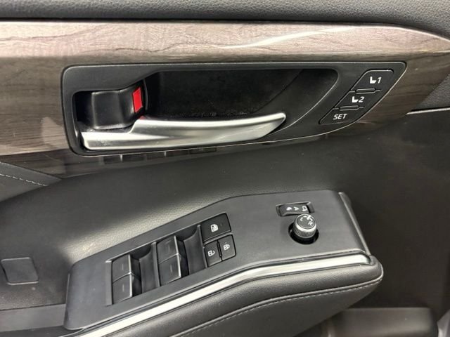 2023 Toyota Highlander Platinum - Photo 17