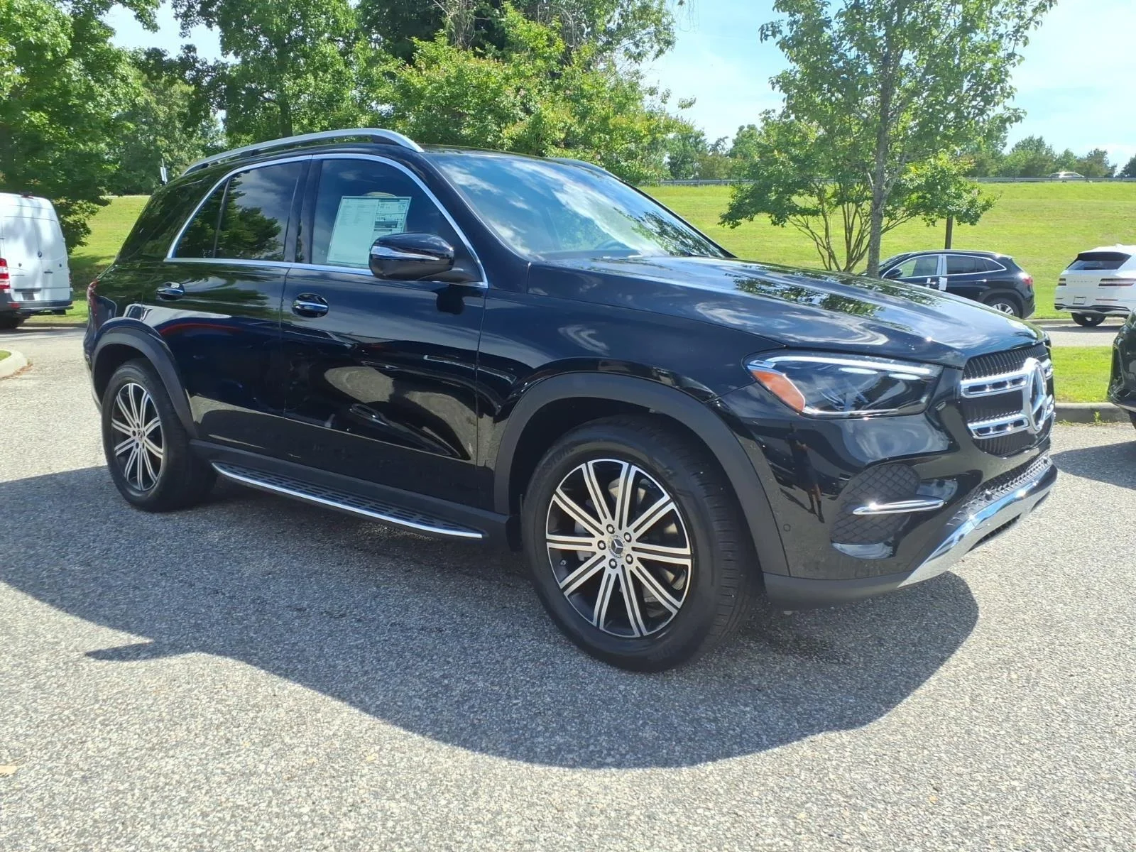 New 2026 BLACK Mercedes-Benz GLE 350 image 4