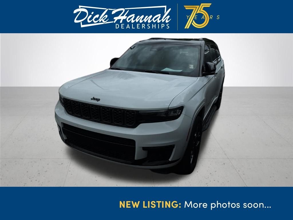 2023 Jeep Grand Cherokee L Summit Reserve 4x4's photo
