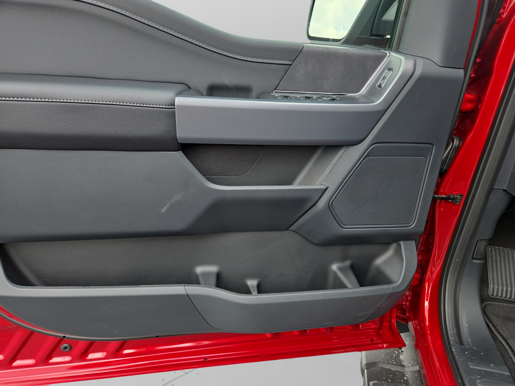 New 2026 Ruby Red Metallic Tinted Clearcoat Ford XLT image 14