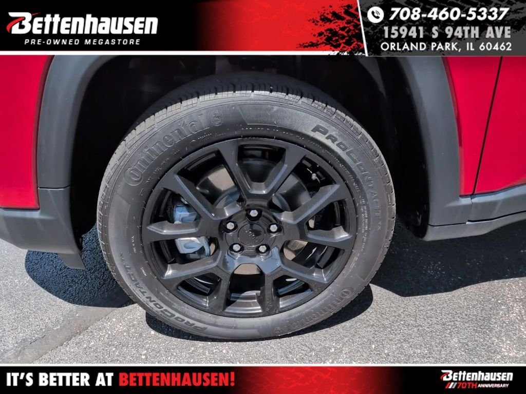 Certified Used 2023 Red Jeep Latitude image 11