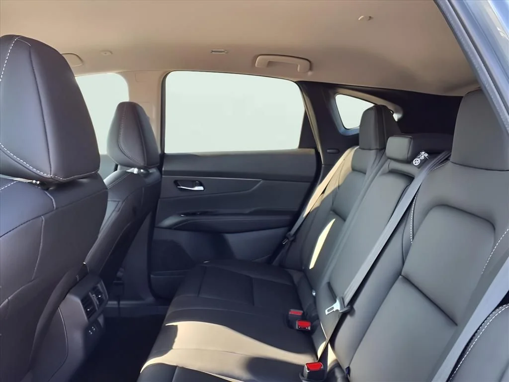 2025 Nissan Murano SV - Photo 9