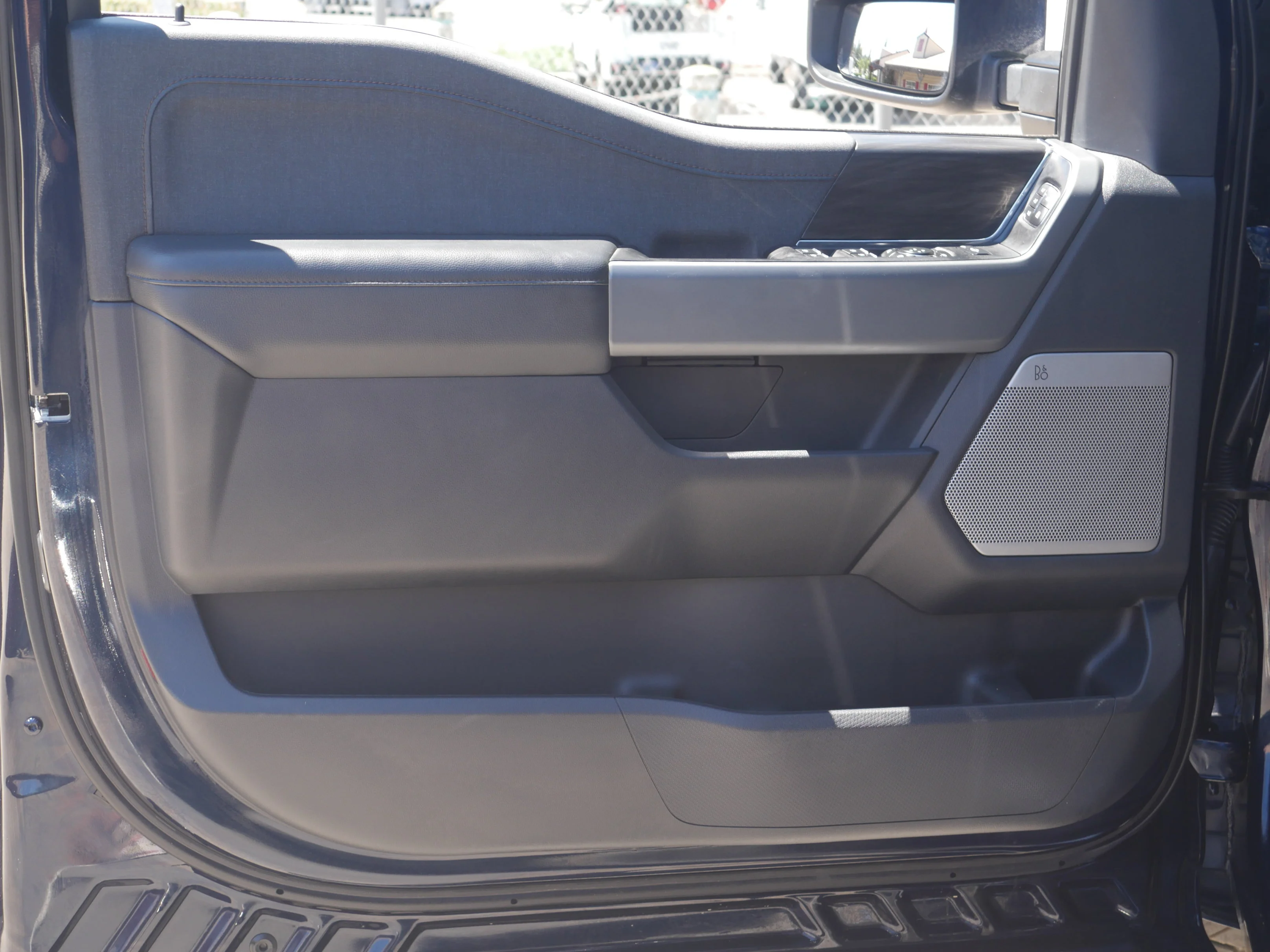 Certified Used 2024 Blue Metallic Ford LARIAT image 40