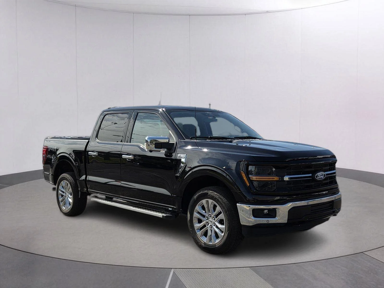 Used 2024 Agate Black Ford XLT image 3