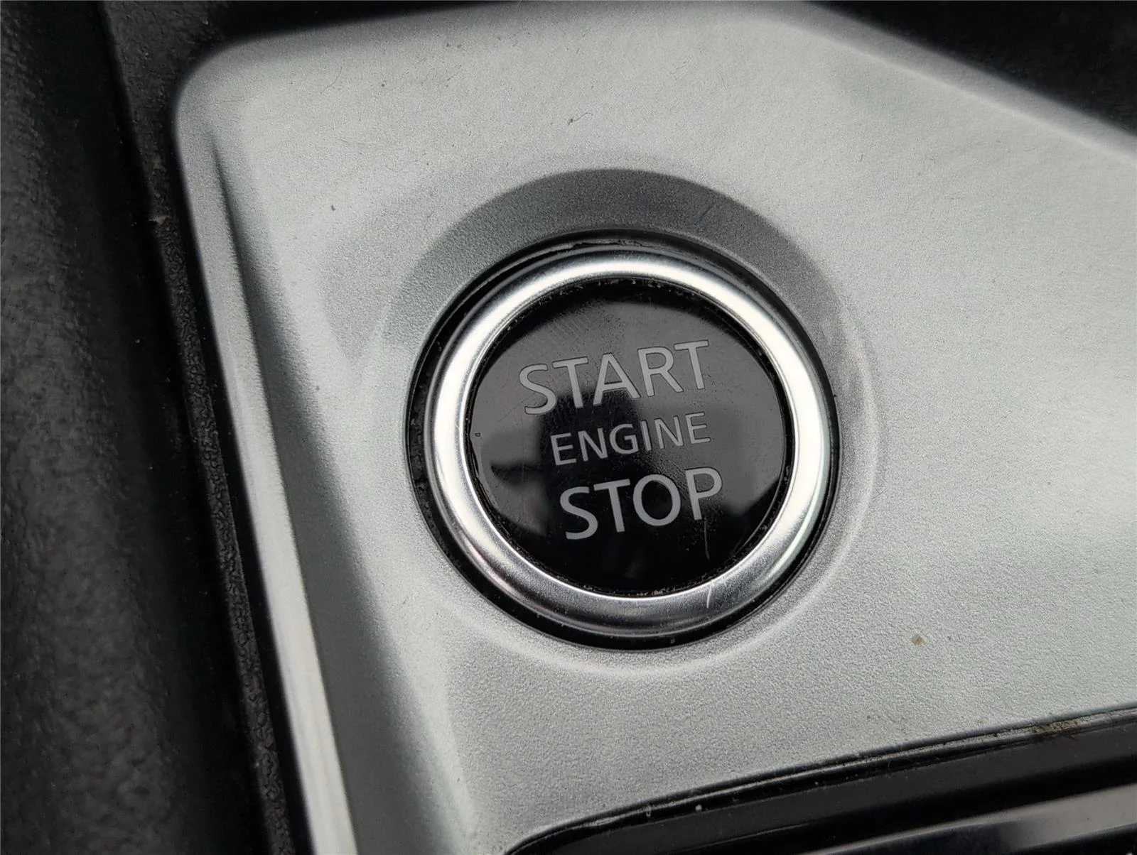 Used 2025 Gun Metallic Nissan SV image 36