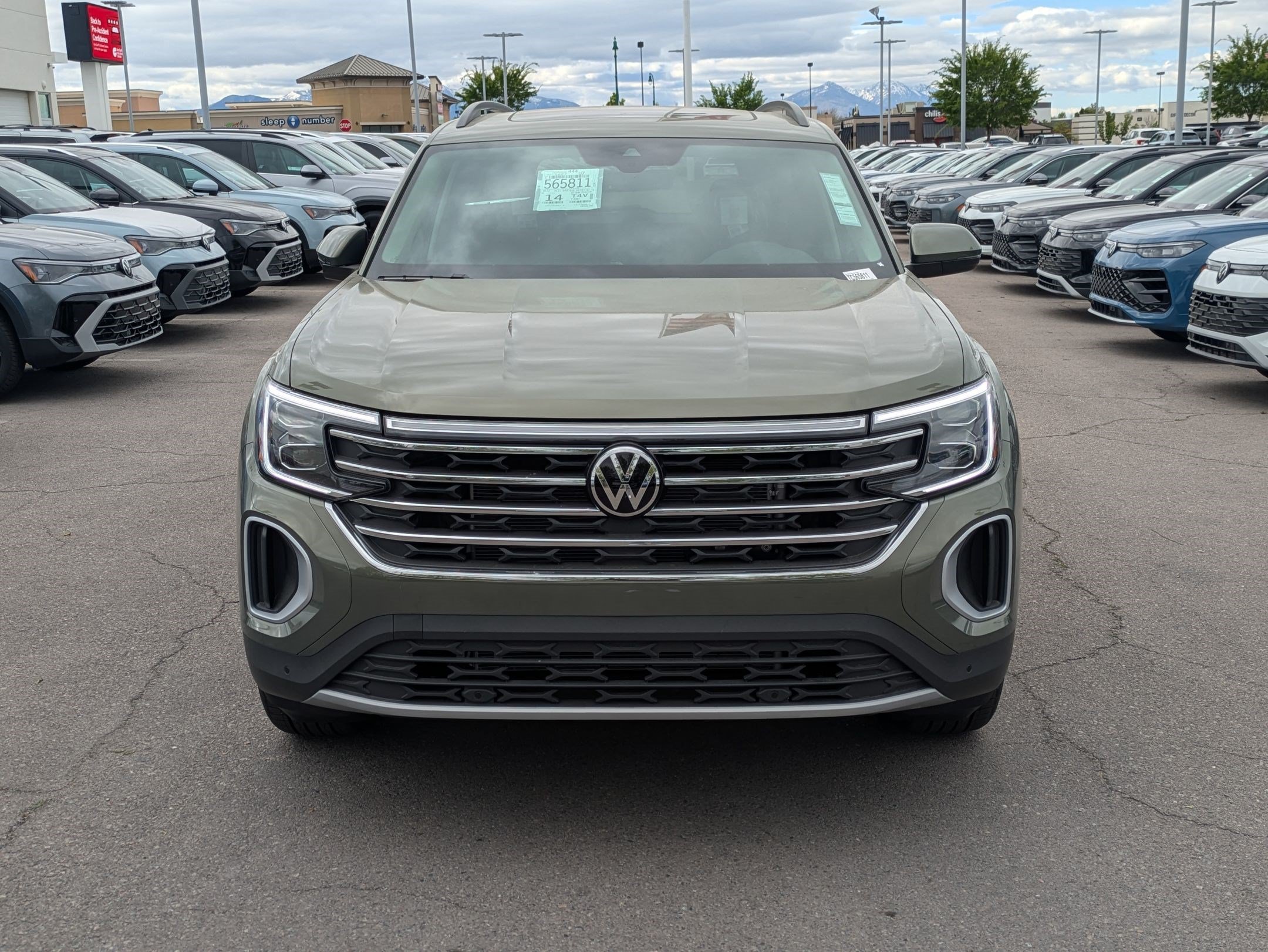 New 2026 Avocado Green Pearl Volkswagen 2.0T SE w/Technology image 9