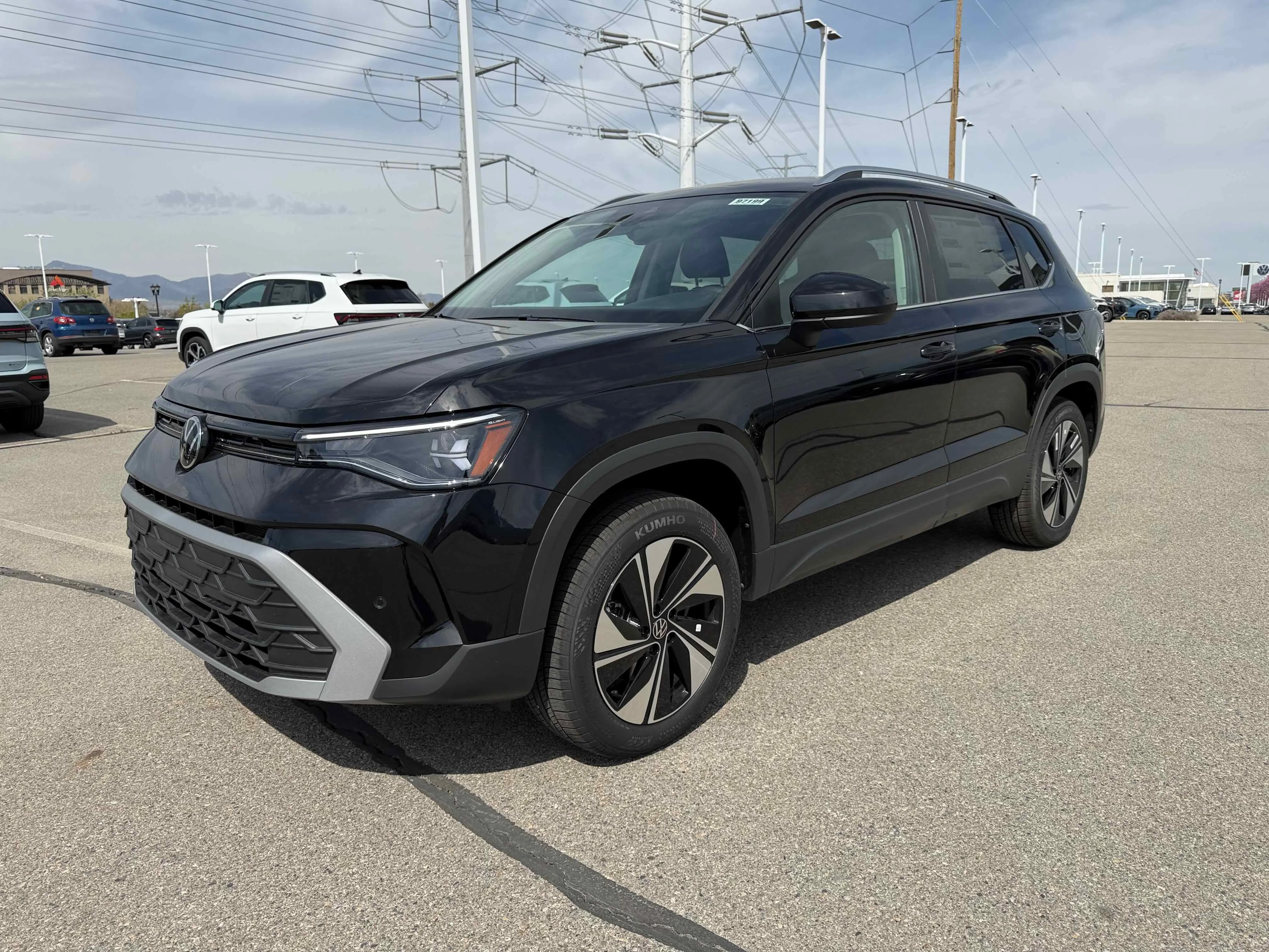 New 2026 Deep Black Volkswagen SE image 12