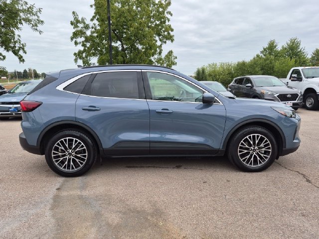 2023 Ford Escape PHEV - Photo 8