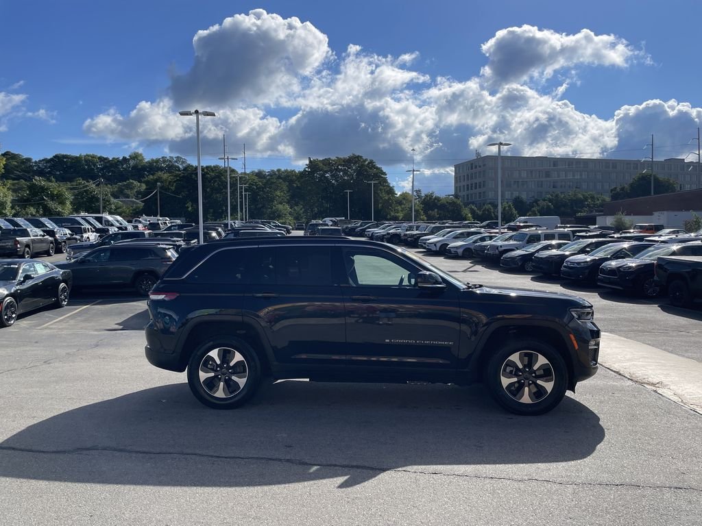 Certified Used 2024 Black Jeep 4xe image 7