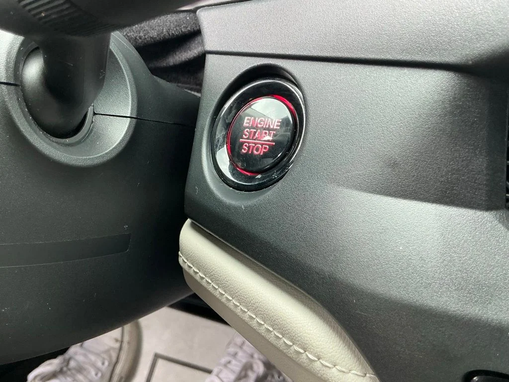 Used 2024  Honda LX image 38