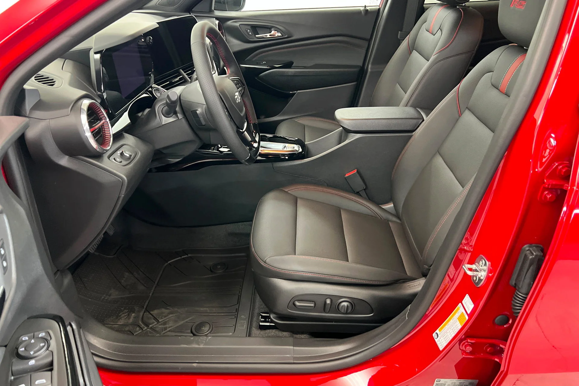 2026 Chevrolet Trax RS - Photo 17