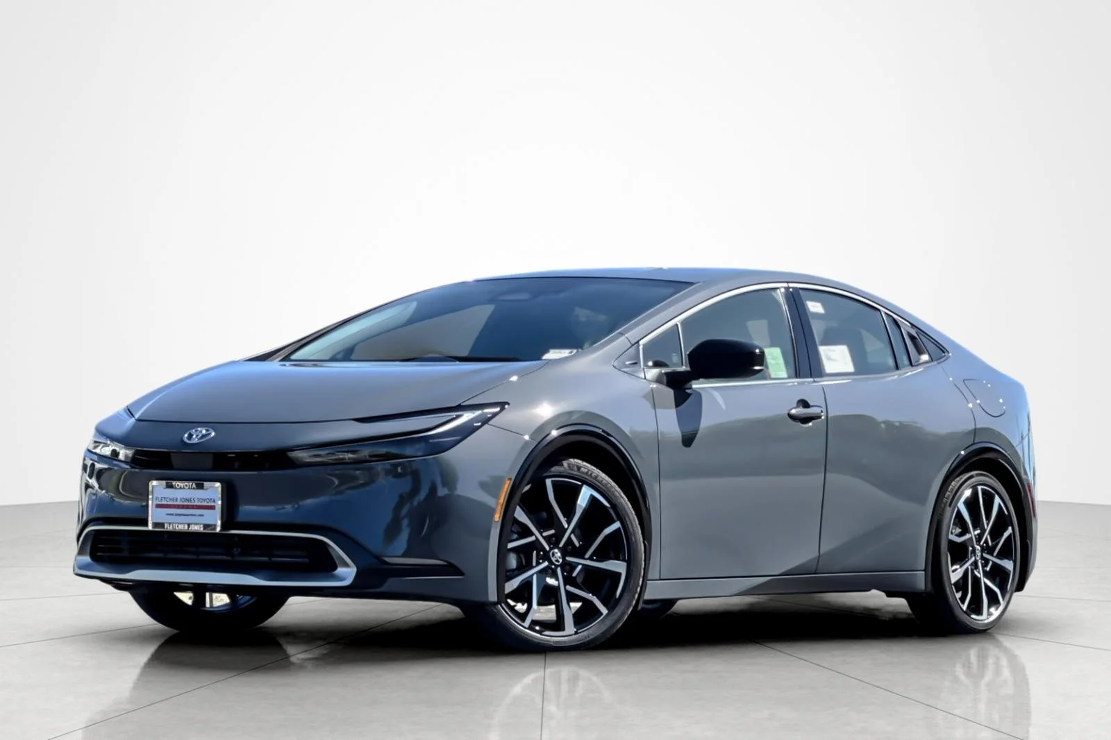 2027 Toyota Prius Plug-in Hybrid  XSE