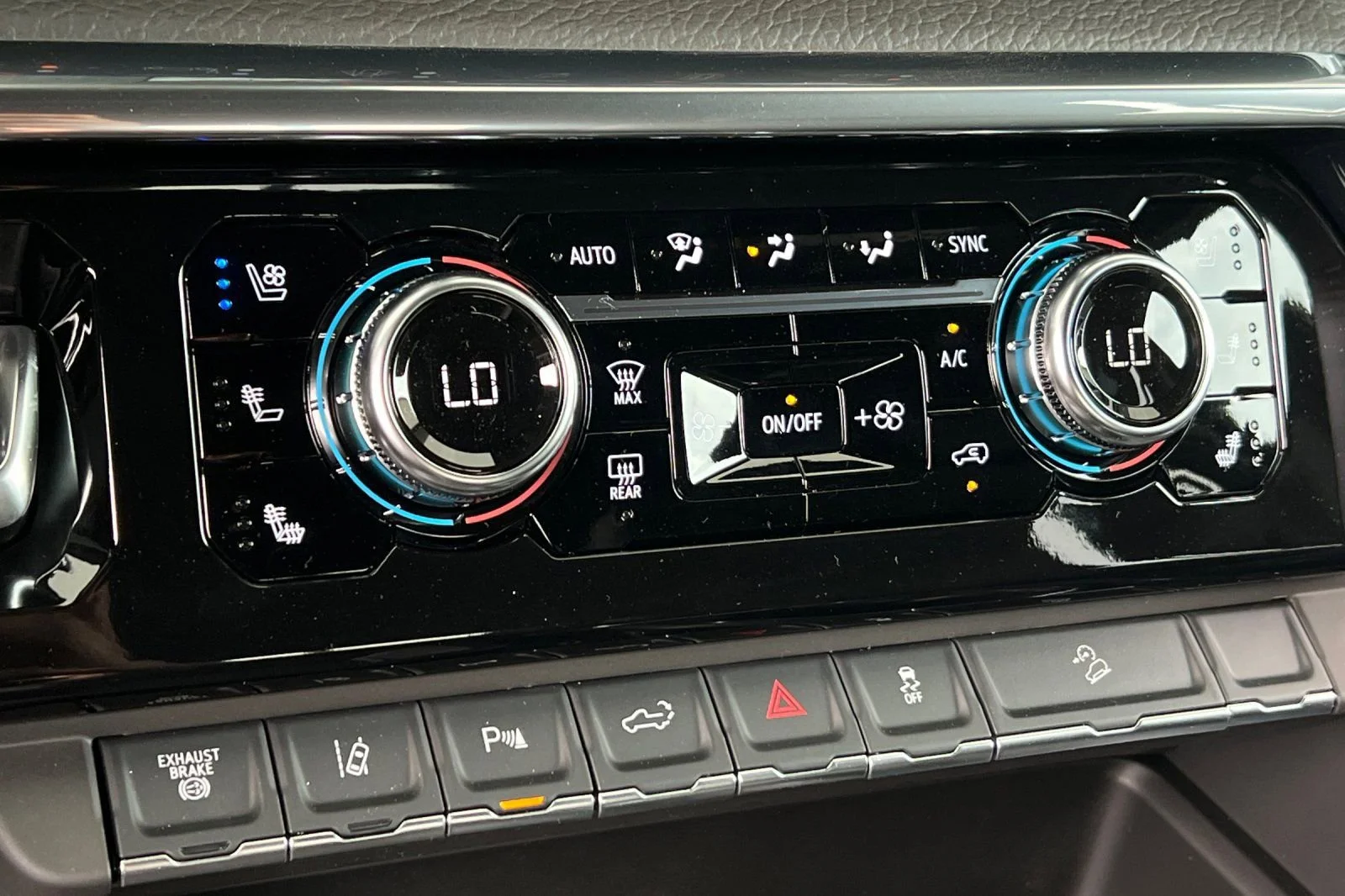 2026 GMC Sierra 2500HD Denali - Photo 19