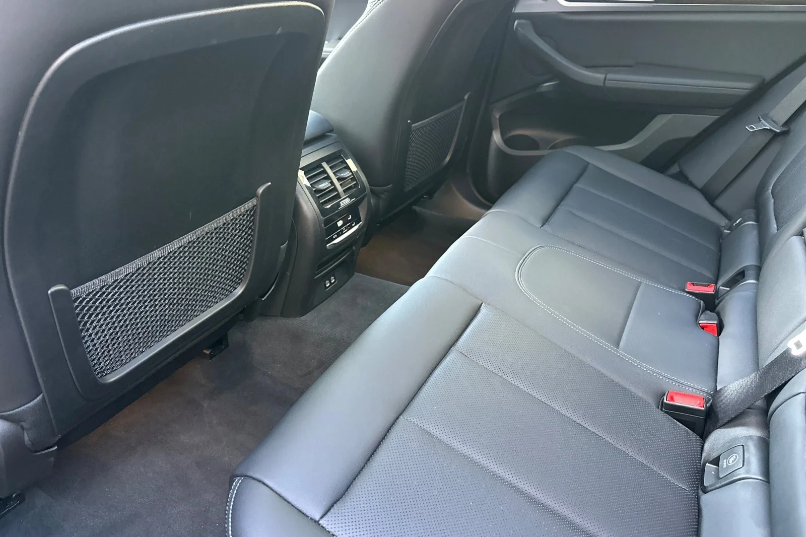 Used 2023 Jet Black BMW sDrive30i image 11