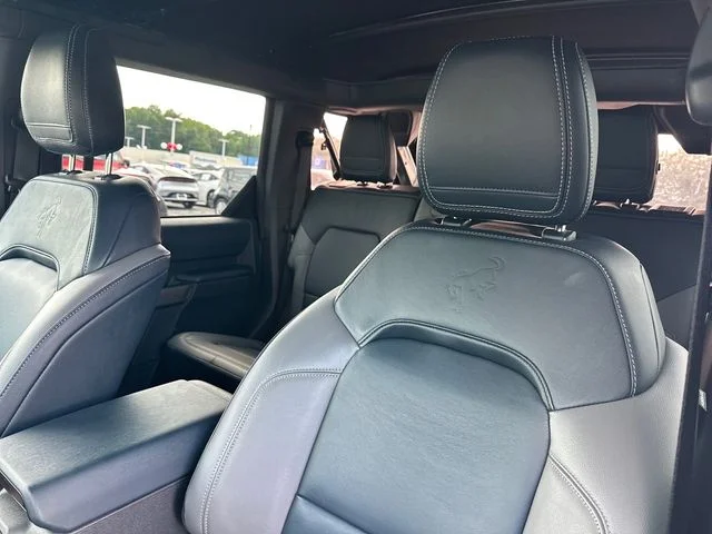 Used 2022  Ford Outer Banks image 21