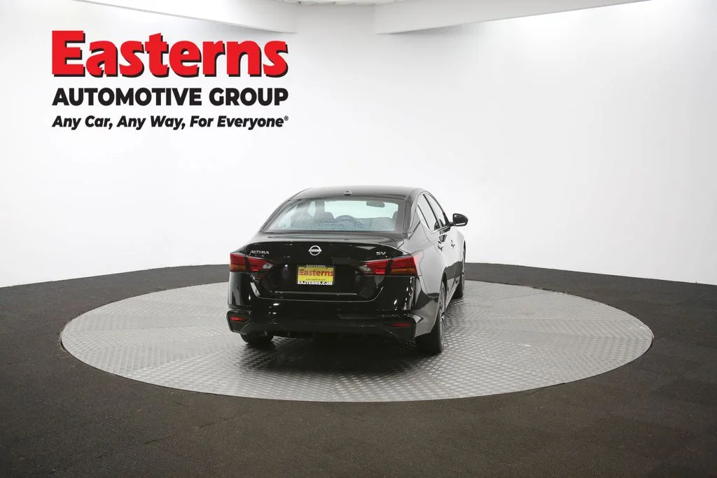 Used 2024 Black Nissan 2.5 SV image 35
