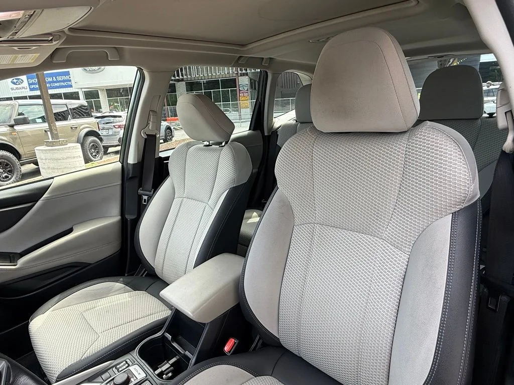 Used 2023 Cascade Green Silica Subaru Premium image 24