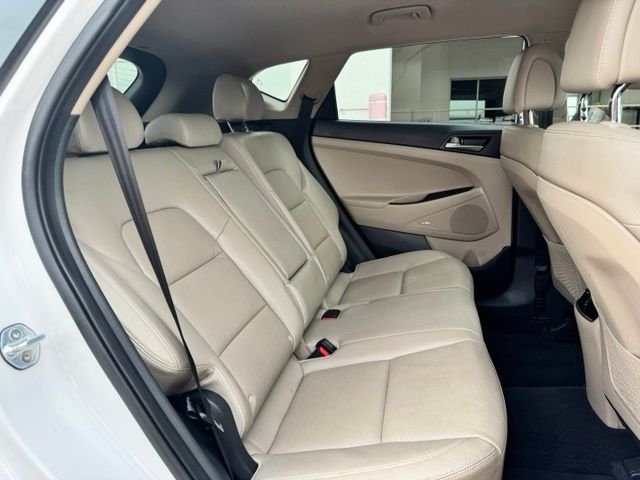 Used 2018 White Hyundai SEL Plus image 25