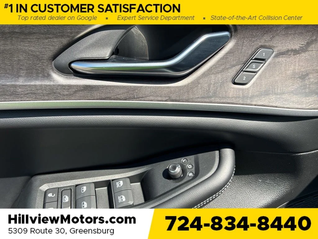 Used 2024 Bright White Clearcoat Jeep Limited image 28
