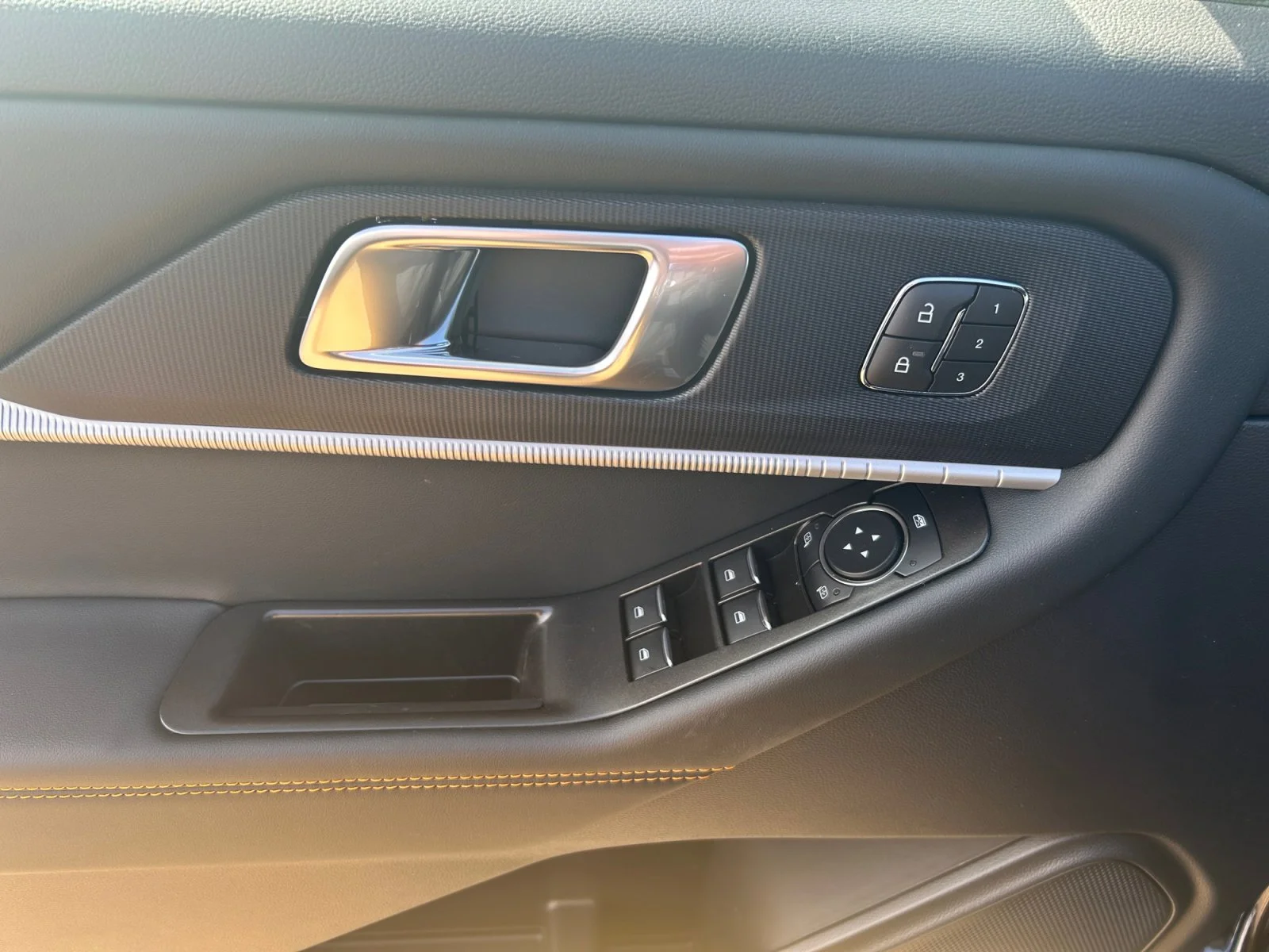 New 2026 Agate Black Metallic Ford Tremor image 17