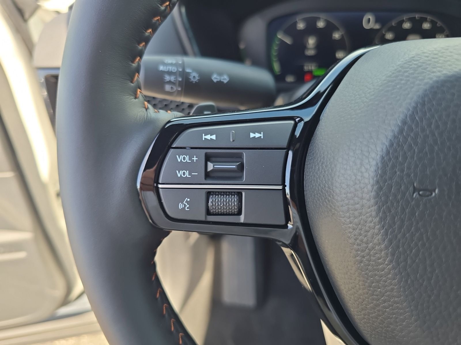 New 2026 Platinum White Pearl Honda Sport Touring image 26