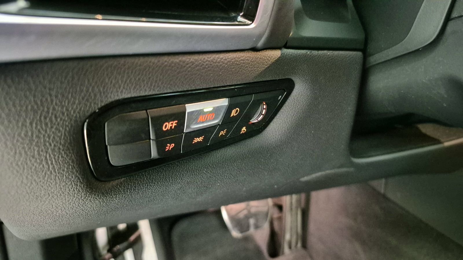 Used 2025 Black BMW 840i image 10