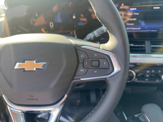 New 2026 Mosaic Black Metallic Chevrolet LT image 20