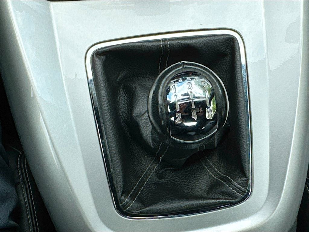 Used 2007 Midnight Blue Saturn Base image 17