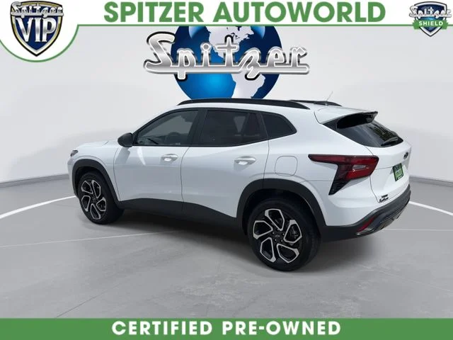 Used 2025 White Chevrolet 2RS image 7
