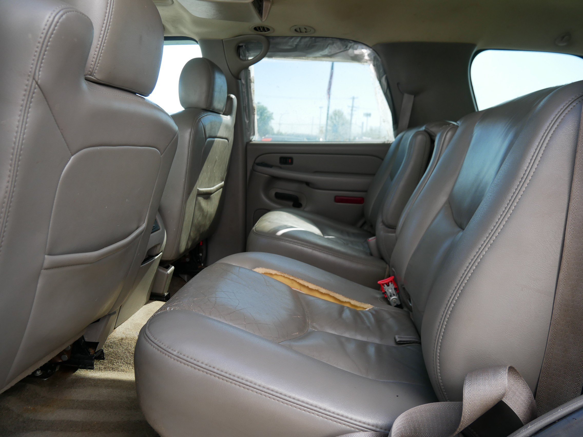 2005 Chevrolet Tahoe - Photo 11