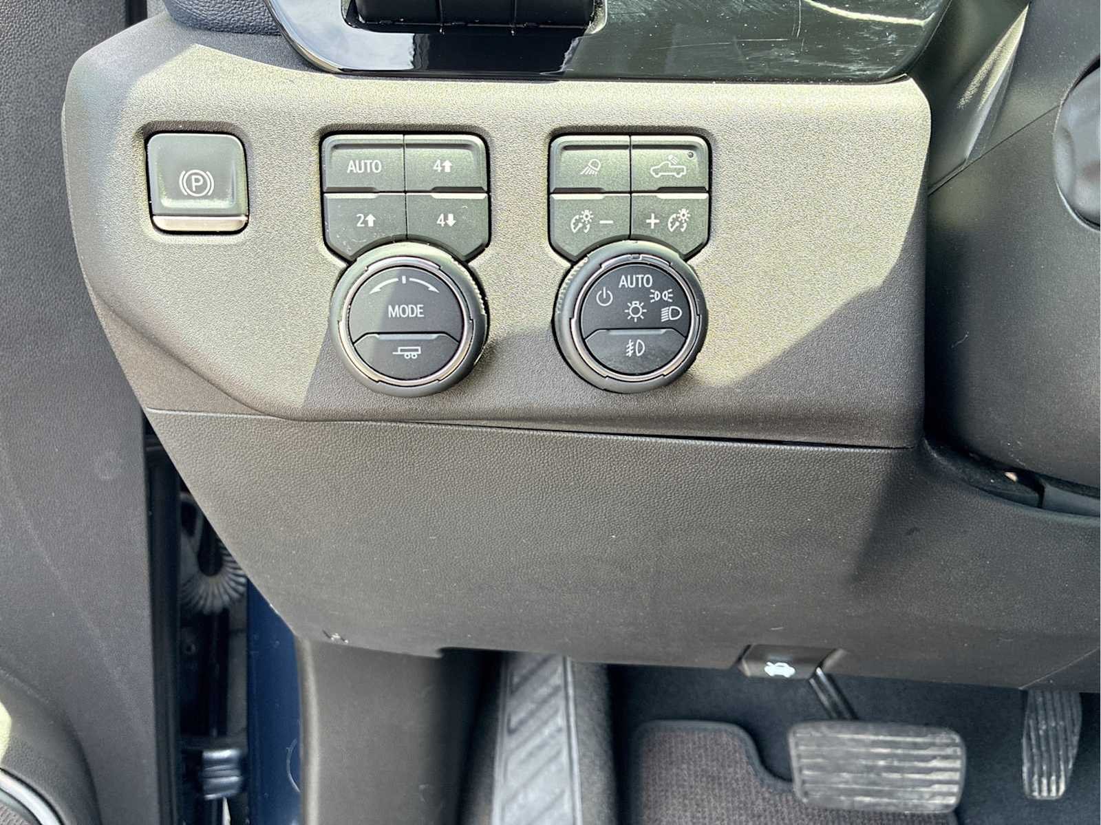 Certified Used 2022 Northsky Blue Metallic Chevrolet High Country image 18