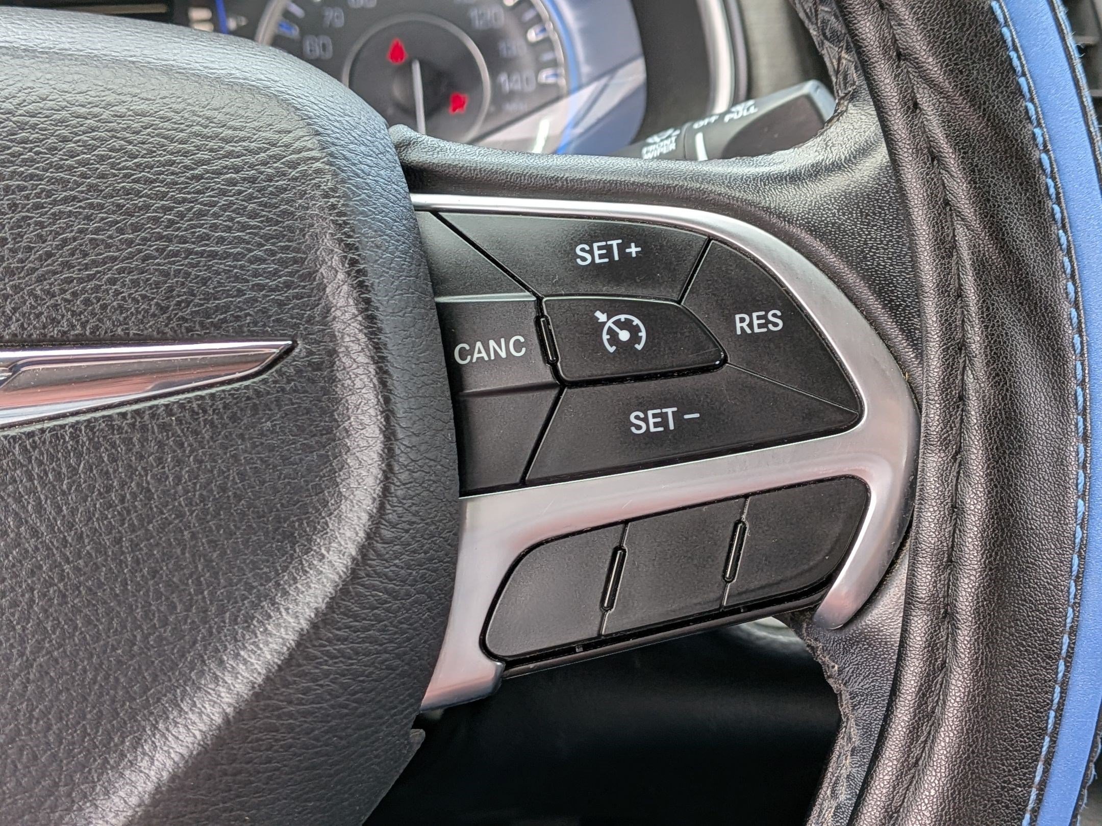 Used 2016 Vivid Blue Pearlcoat Chrysler Limited image 16