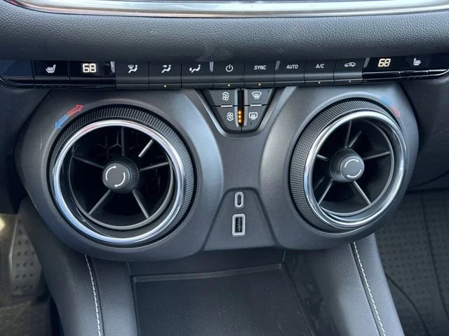 2025 Chevrolet Blazer 2LT - Photo 23