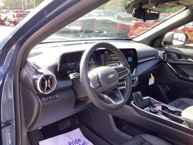 2027 Chevrolet Equinox LT - Photo 26