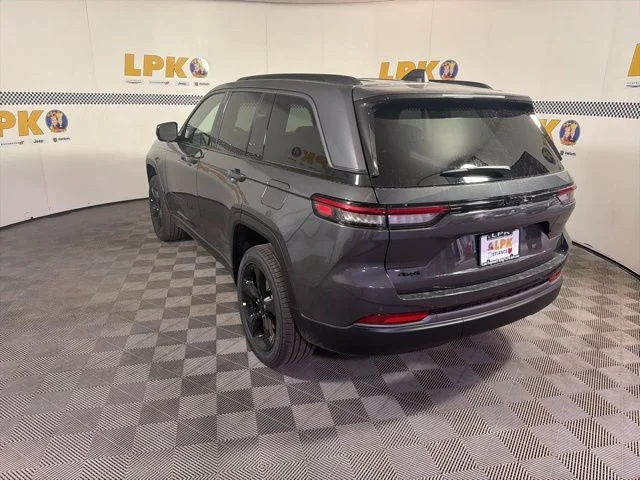 New 2026 Baltic Gray Metallic Clear-Coat Exterior Paint Jeep Limited image 12