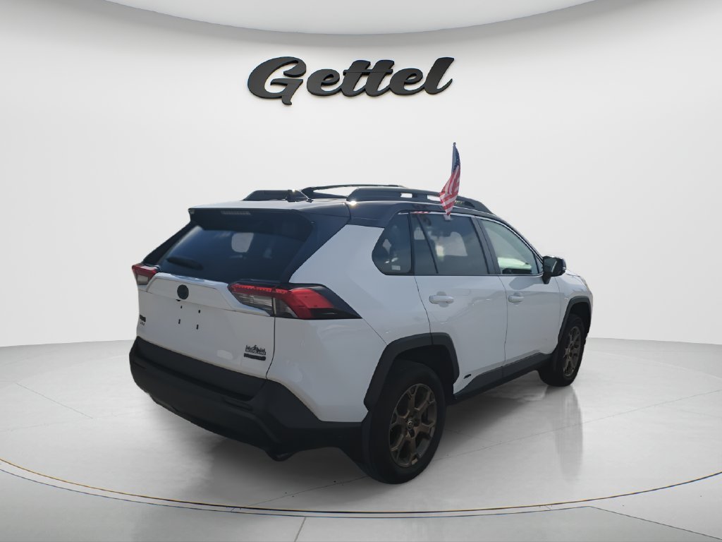 Used 2023 White Toyota Woodland Edition image 5