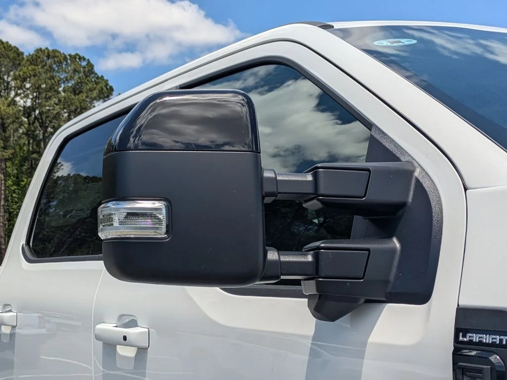 New 2026 Star White Metallic Tri-Coat Ford Lariat image 12