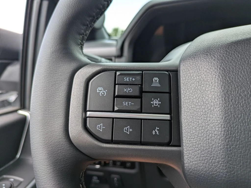 New 2026 Oxford White Ford XLT image 28