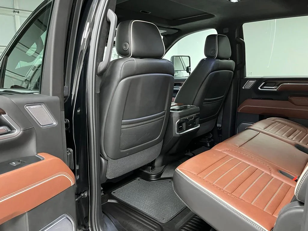Used 2025 Black GMC Denali Ultimate image 45