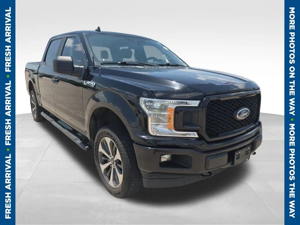 Used 2020 Black Ford XL image 1