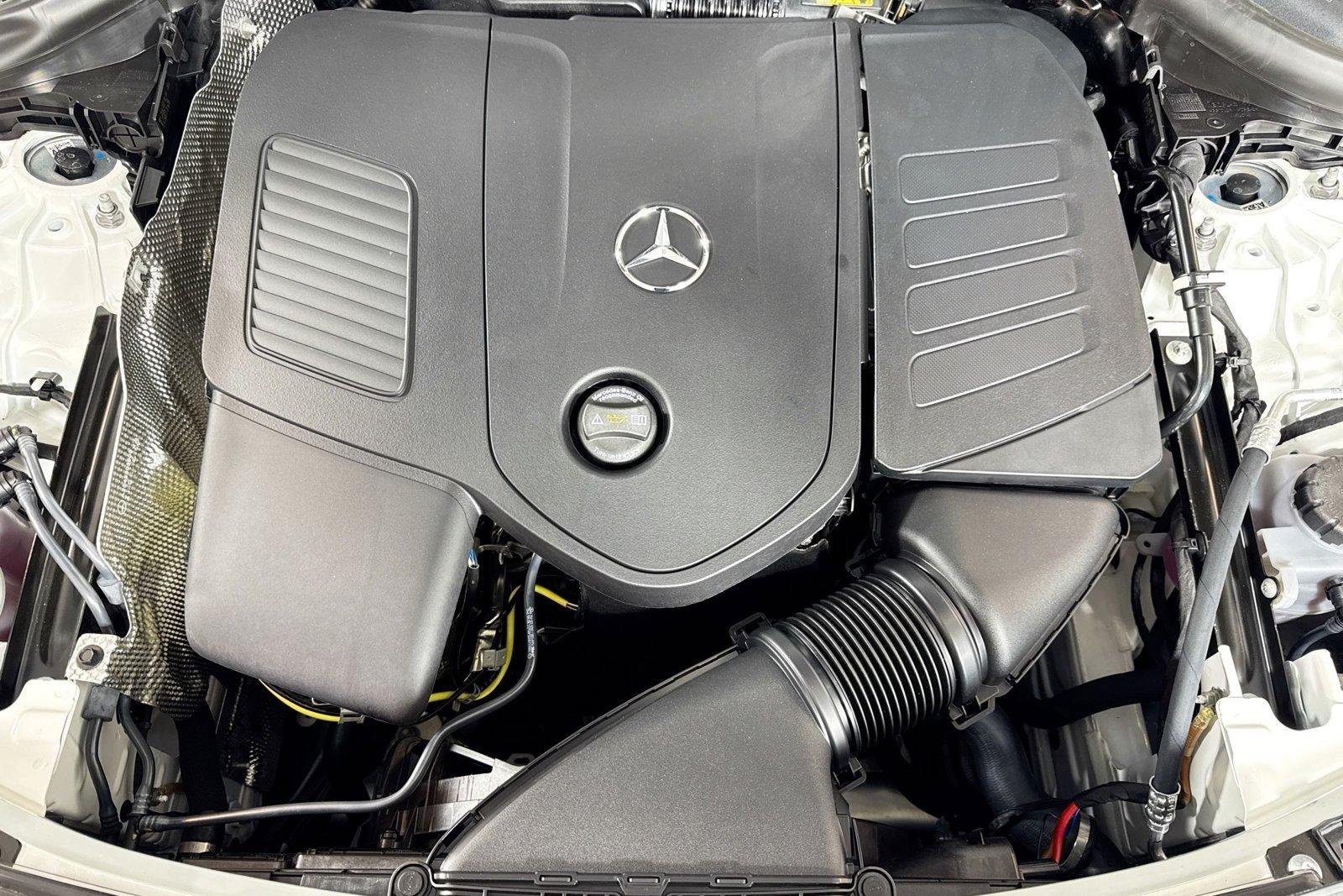 New 2026 Polar White Mercedes-Benz GLC 300 image 28