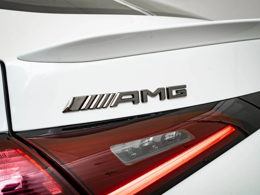 New 2026 Manufaktur Moonlight White Metallic Mercedes-Benz GLC 43 AMG® image 20